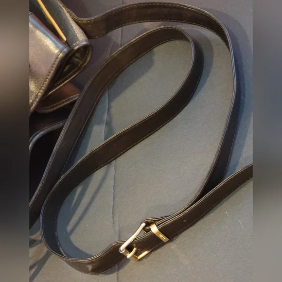 AUTHENTIC FENDI Pequin BUCKET BAG - Picture 14 of 16